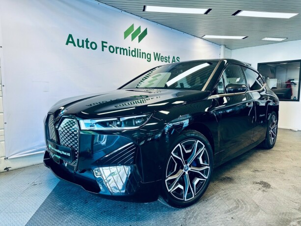 bmw-ix-xdrive-40-elektrisitet-2023-big-1