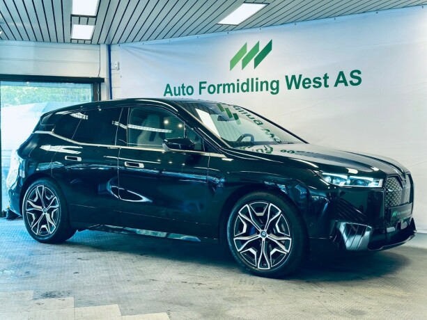 bmw-ix-xdrive-40-elektrisitet-2023-big-9