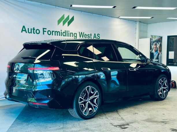 bmw-ix-xdrive-40-elektrisitet-2023-big-8