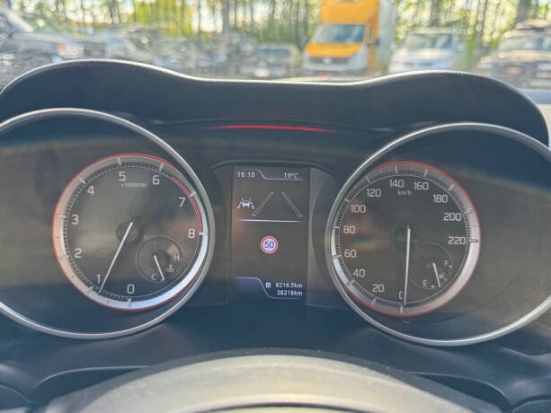 suzuki-swift-elektrisitetbensin-2021-big-19
