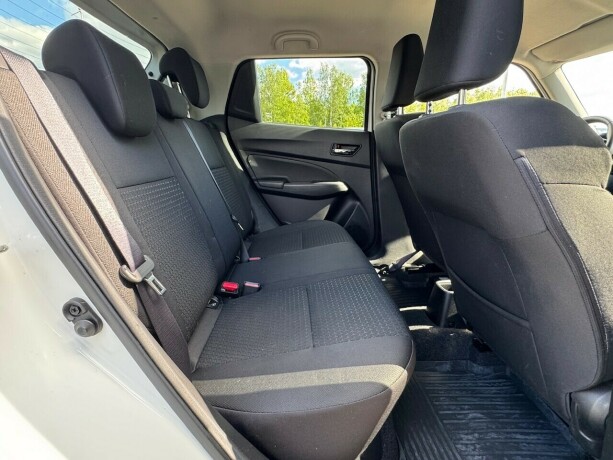 suzuki-swift-elektrisitetbensin-2021-big-13