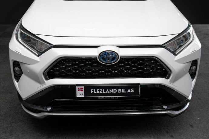 toyota-rav4-plug-in-hybrid-plug-in-petrol-2020-big-4