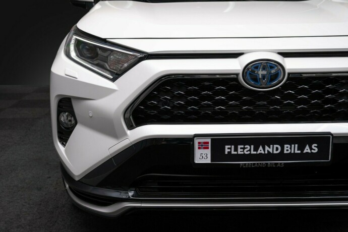 toyota-rav4-plug-in-hybrid-plug-in-petrol-2020-big-5