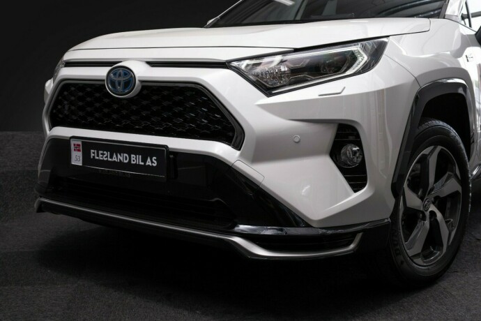 toyota-rav4-plug-in-hybrid-elektrisitetbensin-2020-big-2