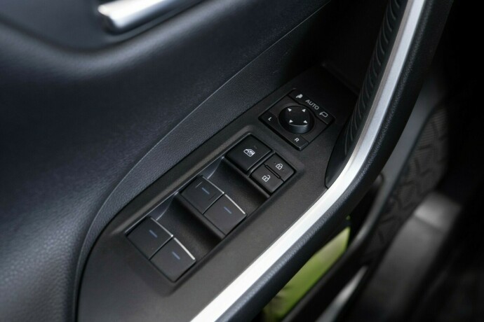 toyota-rav4-plug-in-hybrid-elektrisitetbensin-2020-big-21