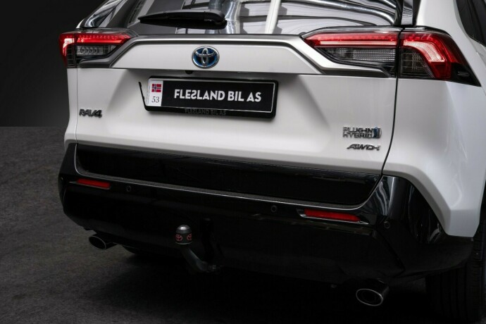 toyota-rav4-plug-in-hybrid-plug-in-petrol-2020-big-8