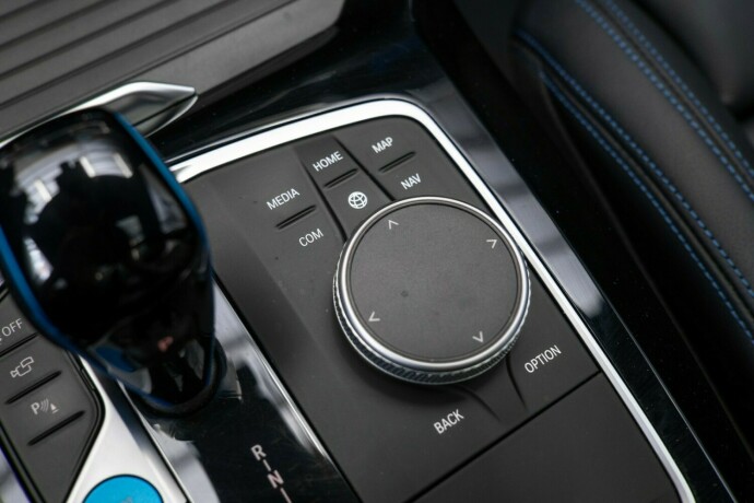 bmw-ix3-elektrisitet-2022-big-21