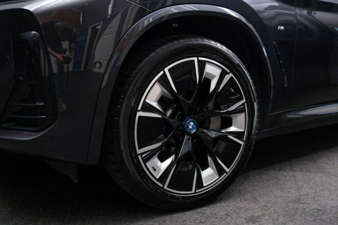 bmw-ix3-elektrisitet-2022-big-3