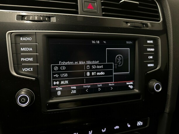 volkswagen-golf-elektrisitetbensin-2016-big-16