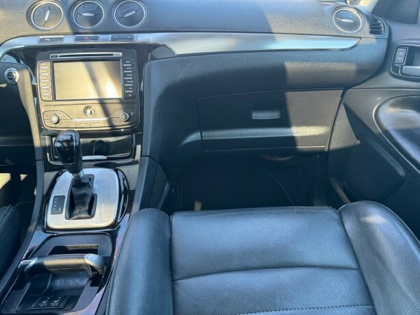 ford-galaxy-diesel-2012-big-24