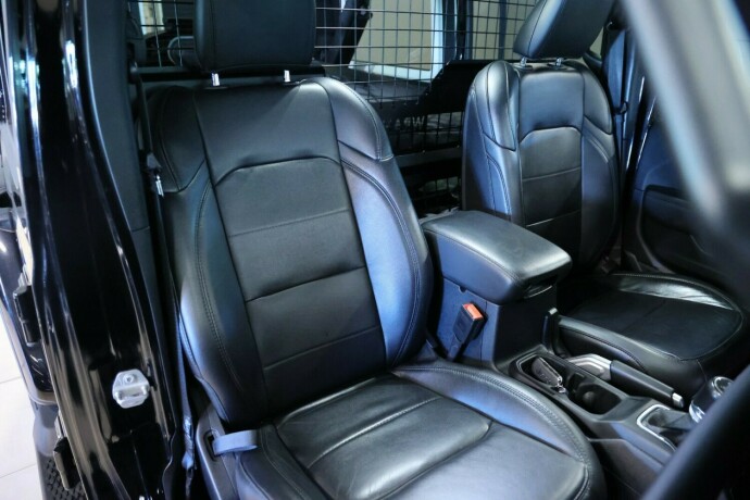 jeep-wrangler-diesel-2020-big-9