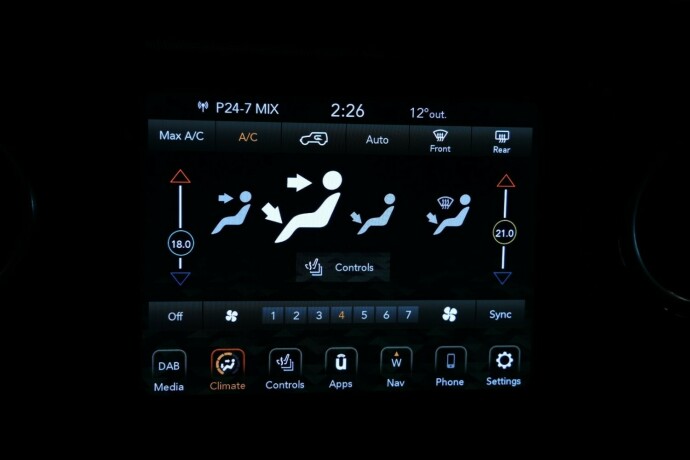jeep-wrangler-diesel-2020-big-17