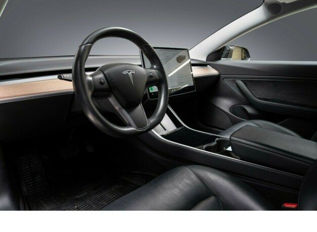 tesla-model-3-elektrisitet-2019-big-21