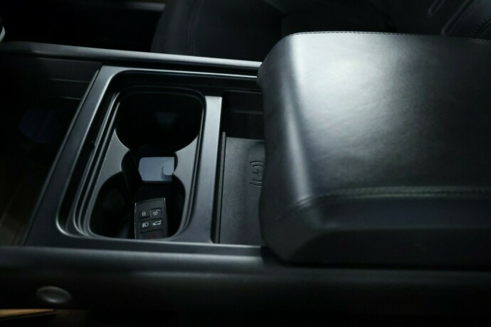 land-rover-defender-diesel-2021-big-20