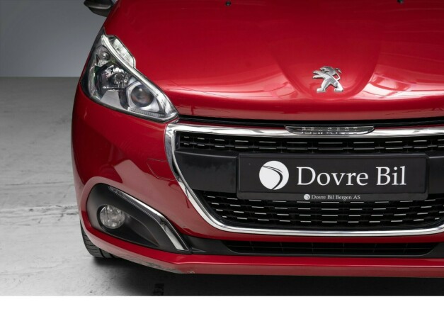 peugeot-208-bensin-2017-big-6