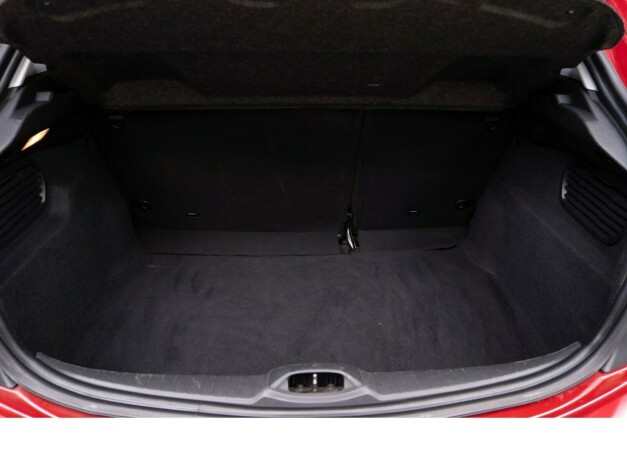 peugeot-208-bensin-2017-big-24