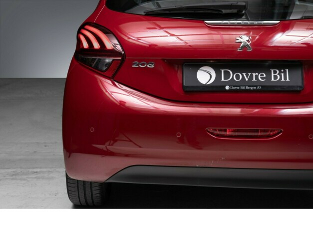 peugeot-208-bensin-2017-big-9