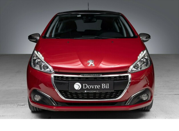 peugeot-208-bensin-2017-big-4