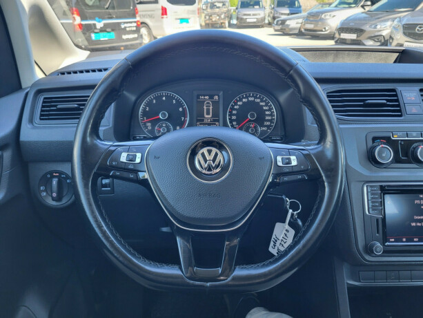 volkswagen-caddy-maxi-bensin-2018-big-15