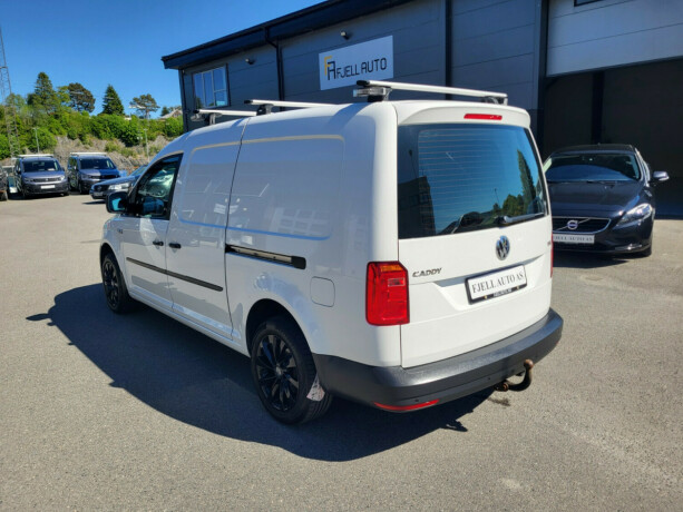 volkswagen-caddy-maxi-bensin-2018-big-6