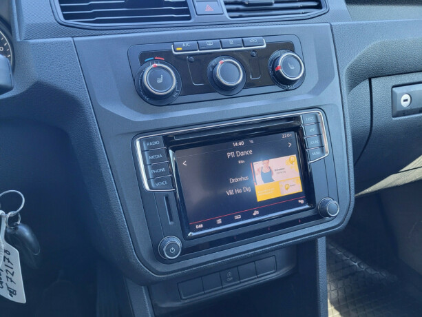 volkswagen-caddy-maxi-bensin-2018-big-18