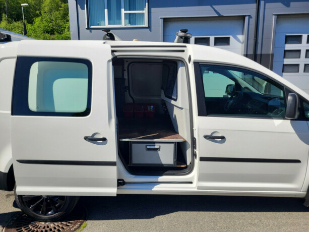 volkswagen-caddy-maxi-bensin-2018-big-8