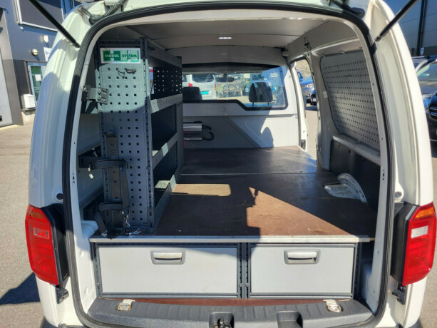 volkswagen-caddy-maxi-bensin-2018-big-10