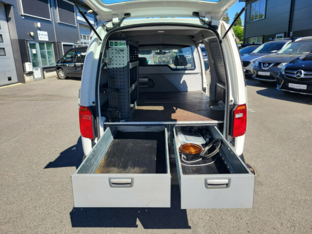 volkswagen-caddy-maxi-bensin-2018-big-9