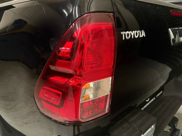 toyota-hilux-diesel-2020-big-6