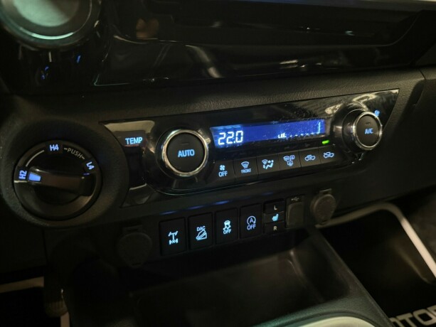 toyota-hilux-diesel-2020-big-28