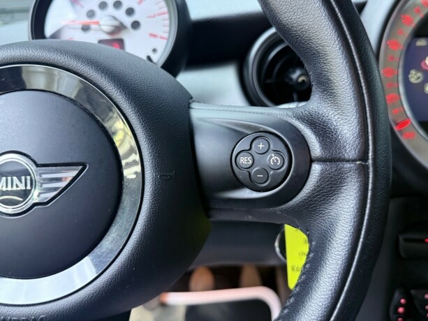 mini-one-bensin-2014-big-15