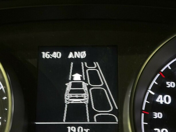 volkswagen-golf-diesel-2014-big-17