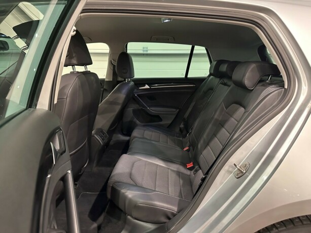 volkswagen-golf-diesel-2014-big-11