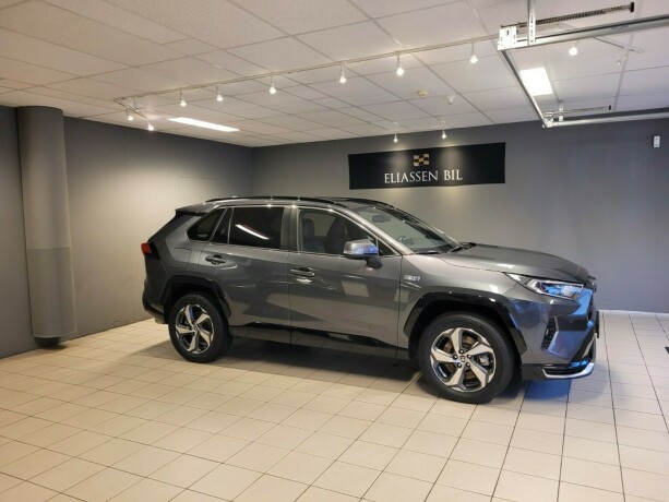 toyota-rav4-elektrisitetbensin-2020-big-2
