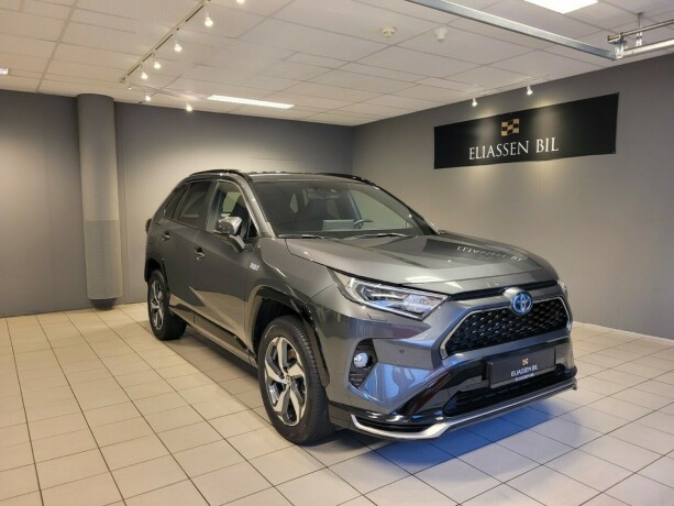 toyota-rav4-elektrisitetbensin-2020-big-10