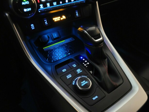 toyota-rav4-elektrisitetbensin-2020-big-26