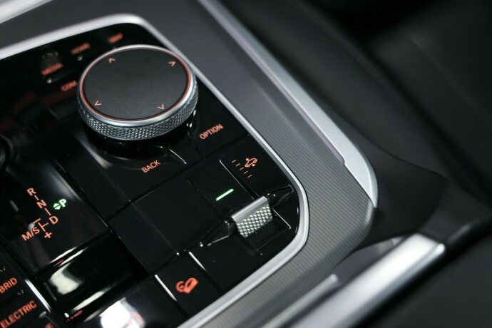 bmw-x5-elektrisitetbensin-2021-big-25