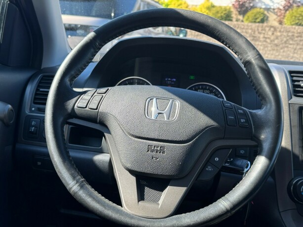 honda-cr-v-bensin-2012-big-10