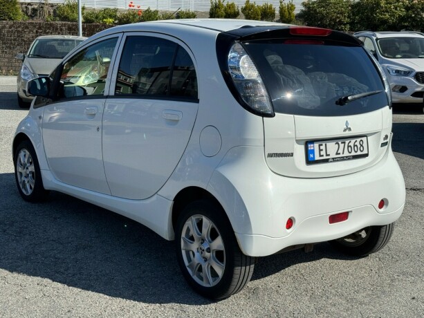 mitsubishi-i-miev-elektrisitet-2013-big-4