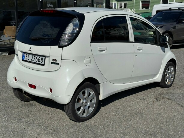 mitsubishi-i-miev-elektrisitet-2013-big-3