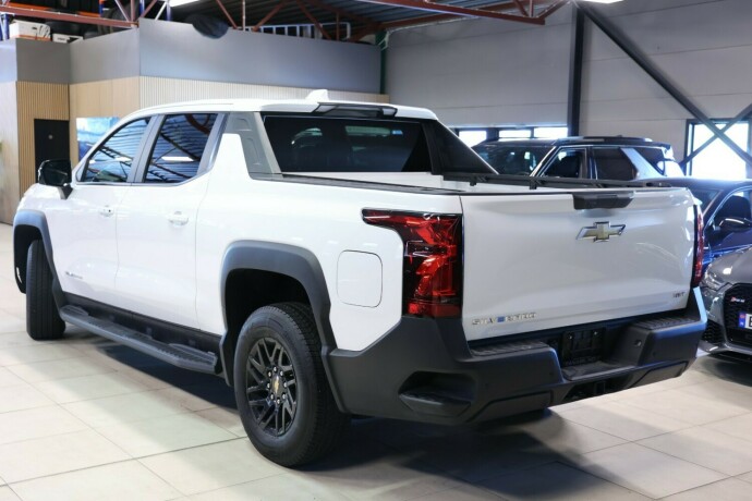 chevrolet-silverado-elektrisitet-2024-big-1