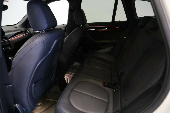 bmw-x1-elektrisitetbensin-2021-big-9