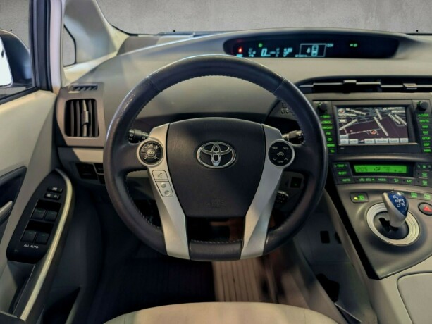 toyota-prius-elektrisitetbensin-2010-big-14