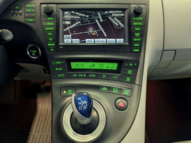 toyota-prius-elektrisitetbensin-2010-big-17