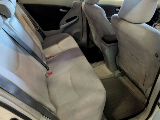 toyota-prius-elektrisitetbensin-2010-big-23