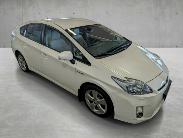 toyota-prius-elektrisitetbensin-2010-big-5