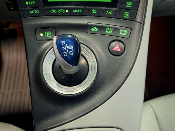 toyota-prius-elektrisitetbensin-2010-big-18