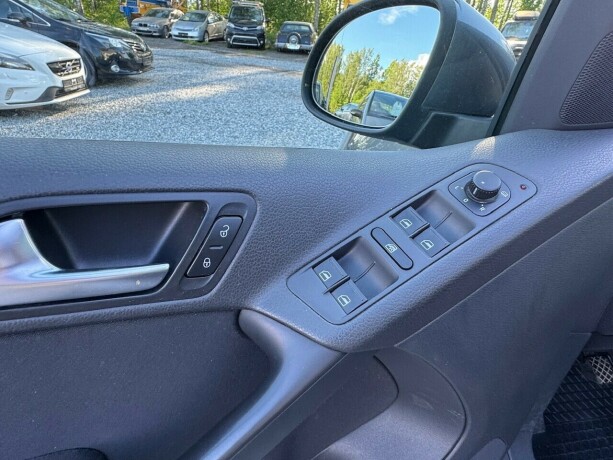 volkswagen-tiguan-diesel-2011-big-24