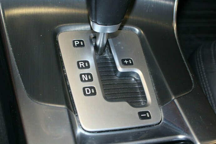 volvo-s60-diesel-2012-big-14