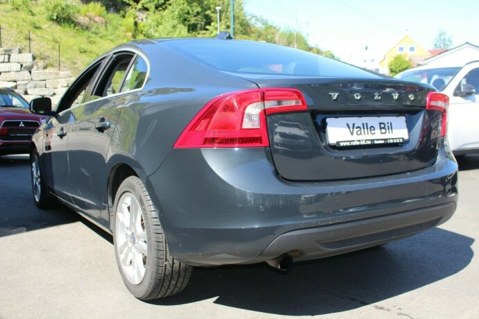 volvo-s60-diesel-2012-big-2